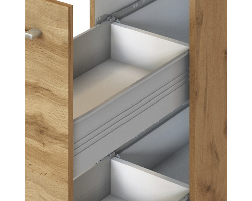 Skriňa s niekoľkými zásuvkami vo vzhľade dreva