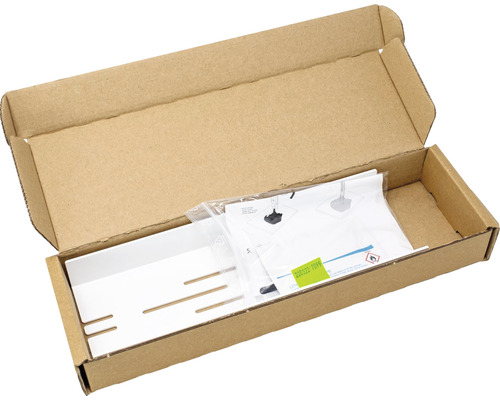 Otvorená kartónová krabica s montážnym materiálom a návodom