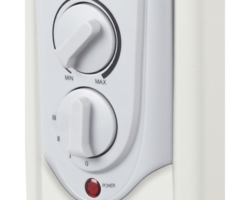 Detail termostatu radiátora s úrovňami výkonu a reguláciou teploty