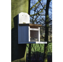 Drevené krmivo pre vtáky na pripevnenie na strom