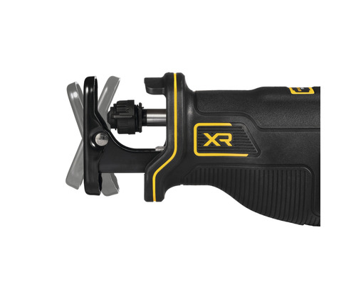 Detailný pohľad na šabľovú pílu