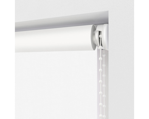 Roleta s retiazkovým ovládaním na dekoráciu okien a ochranu proti svetlu