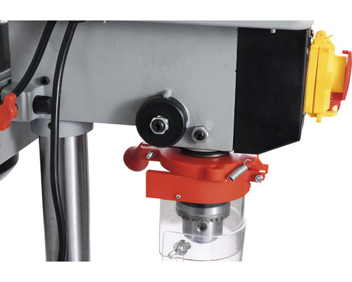Detailný pohľad na stĺpovú vŕtačku so skľučovadlom a regulátorom otáčok