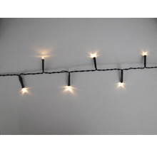 Svetelná reťaz s niekoľkými teplými bielymi LED