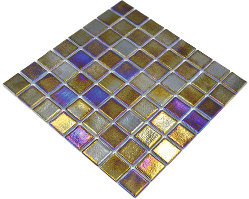 Mozaikové dlaždice usporiadané do štvorca