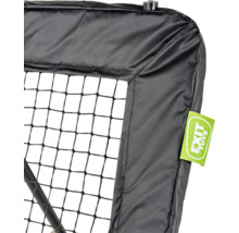 Detailný záber futbalového odrazového mostíka EXIT Toys so sieťou a rámom