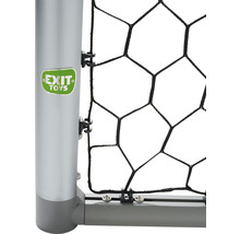 Detailný záber futbalovej bránky so sieťou a logom Exit Toys