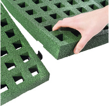 Zelené zatrávňovacie dlaždice z plastu so spojovacím systémom