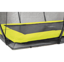 Detail záhradnej trampolíny s bezpečnostnou sieťou