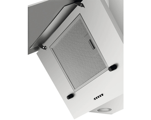 Digestor s kovovým filtrom a ovládacími prvkami