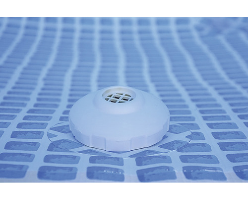 Vtoková tryska bazéna na bazénovej fólii