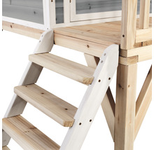 Drevené schody do herného domčeka