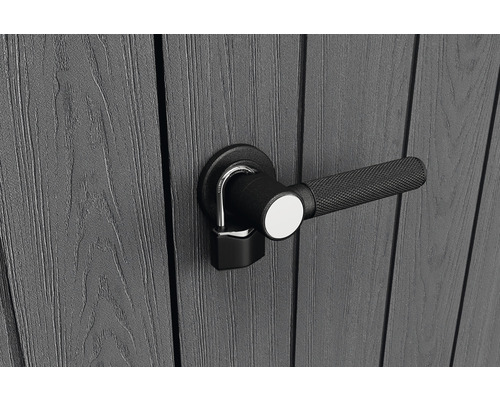 Zámok na záhradných dverách