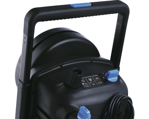 Detailný pohľad na tlakovú umývačku s rukoväťou a ovládacími prvkami