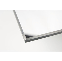 Detail oceľovej dosky