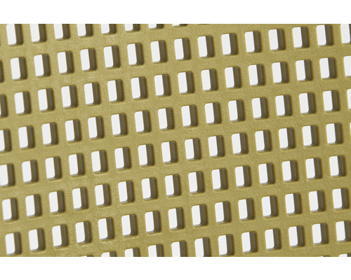 Detail dierovaného plechu s obdĺžnikovými výrezmi