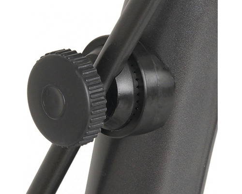 Detailný záber aretačnej skrutky na upevnenie statívu