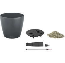 Kvetináč s príslušenstvom pre zavlažovanie