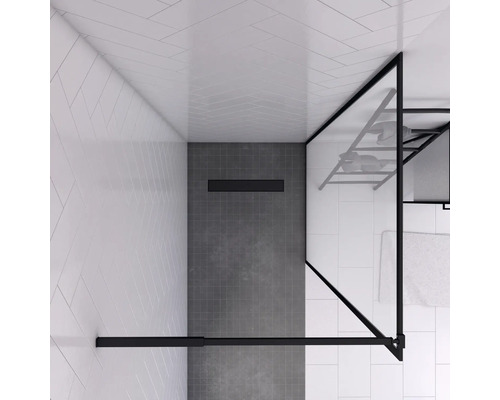 Walk-in sprchovací kút so sklenenou stenou a čiernym rámom v modernej kúpeľni