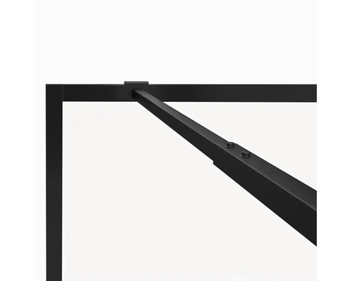 Detail čierneho rámu stola