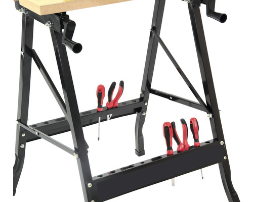 Pracovný stôl s úložným priestorom na náradie a náradím