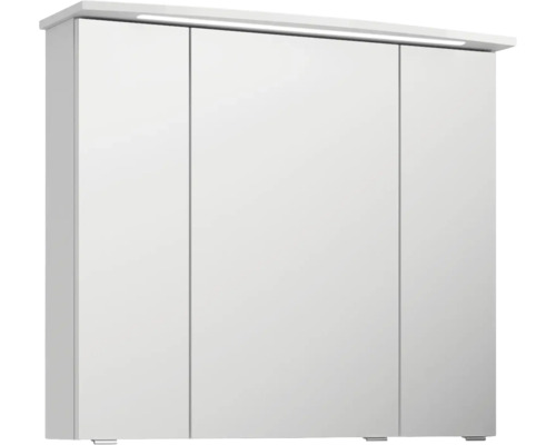 Biela zrkadlová skrinka s tromi dvierkami a integrovaným osvetlením.