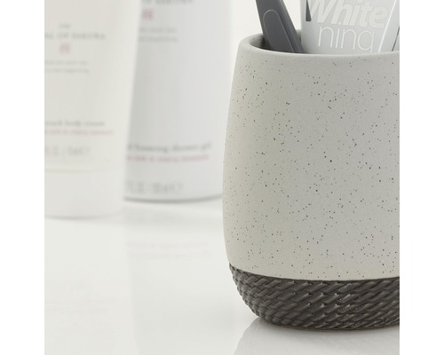 Keramický pohár na zubné kefky s pletenou základňou