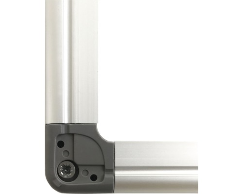 Detail rohu rámu so skrutkou