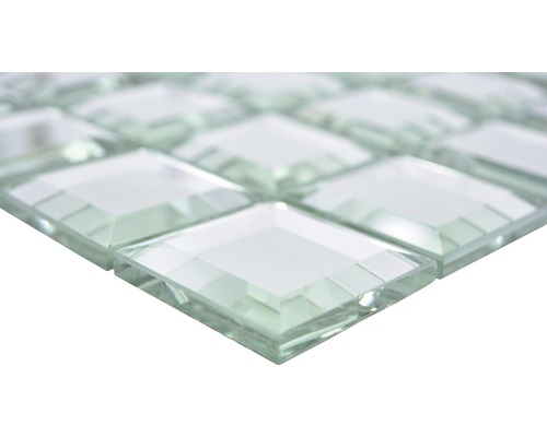 Sklenená mozaiková dlaždica