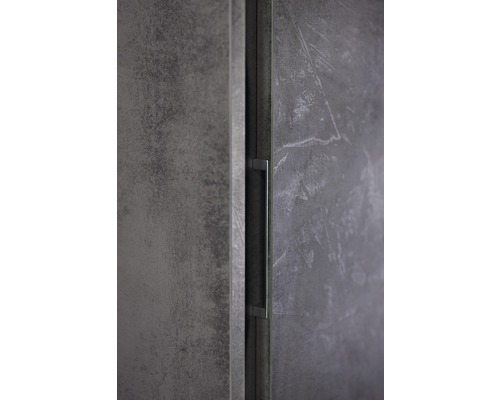 Detail skrine s madlom