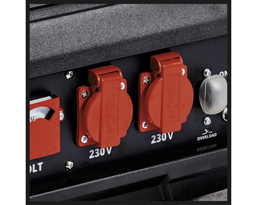 Detail generátora s dvomi zásuvkami 230 voltov