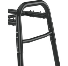 Detail kovového rámu spojeného skrutkami