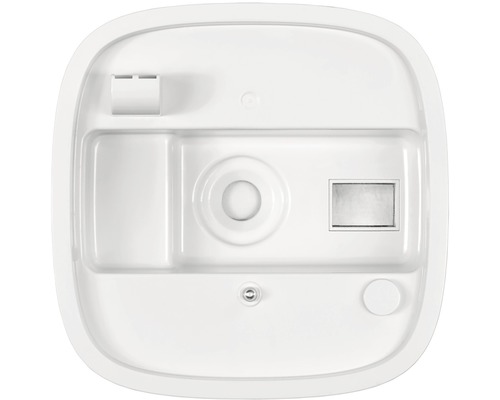 Vnútorný pohľad na plastovú splachovaciu nádržku