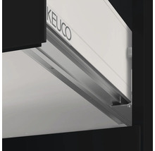 Detail zásuvky s logom Keuco.