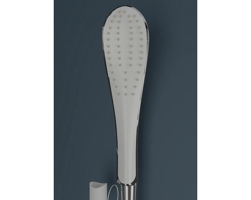 Ručná sprcha z plastu a kovu