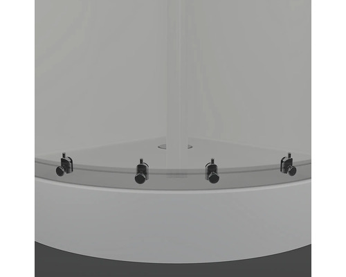 Detail sprchovacieho kúta s kovaním