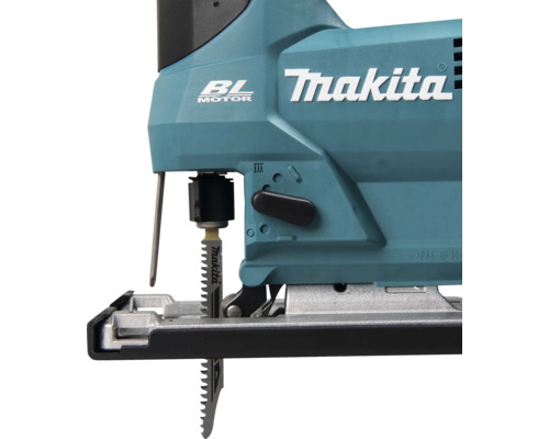 Priamočiara píla Makita s bezkefovým motorom
