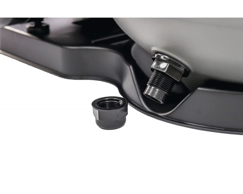 Detailný pohľad na vypúšťací kohút tlakovej nádoby s uzáverom