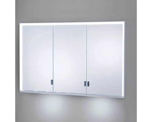 Zrkadlová skrinka s tromi dvierkami a integrovaným osvetlením