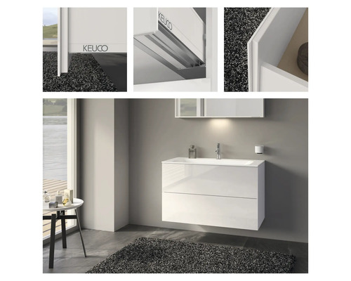 Moderná kúpeľňa s bielou skrinkou pod umývadlo a logom Keuco