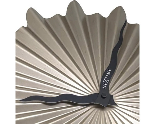 Nástenné hodiny Nextime s radiálnym dizajnom a zakrivenými ručičkami