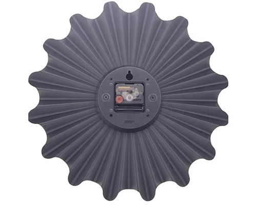 Zadná strana nástenných hodín