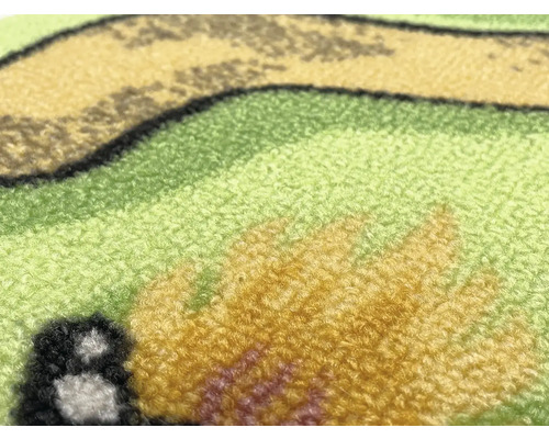 Detailný pohľad na koberec s detským motívom