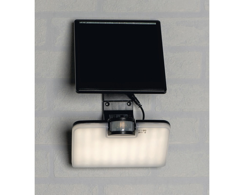 Solárna lampa s pohybovým senzorom na montáž na stenu