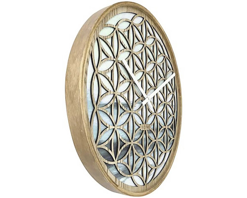 Dekoratívne nástenné hodiny s dreveným rámom a filigránskym, kvetinovým vzorom