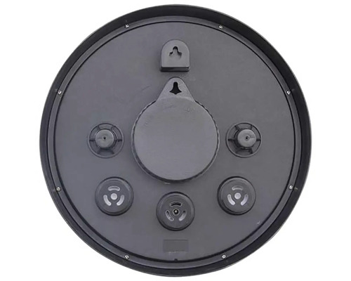 Zadná strana okrúhlych hodín so závesom