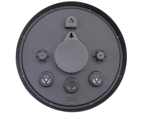 Zadná strana nástenných hodín so závesom