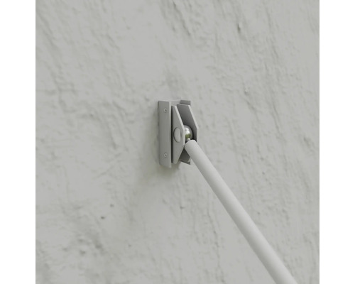 Držiak záclonovej tyče na montáž na stenu