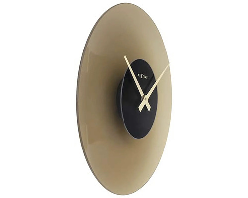 Nástenné hodiny so zobrazením času