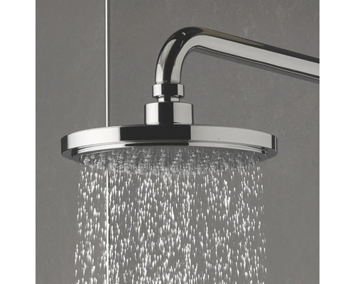 Okrúhla hlavová sprcha s prúdom vody